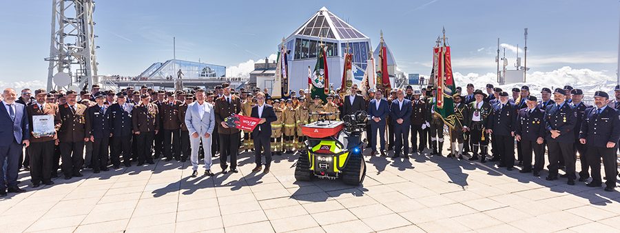 2022 05 18 Magirus PR Handover Wolf R1 Ehrwald Zugspitze Pic 01 t