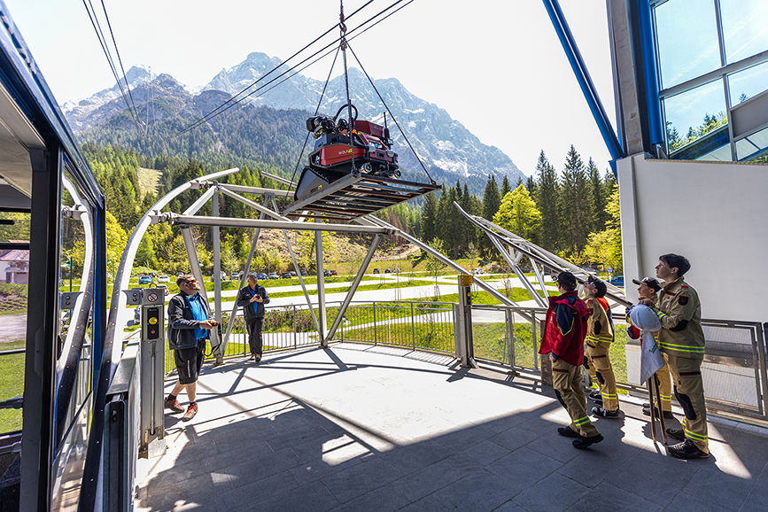 2022 05 18 Magirus PR Handover Wolf R1 Ehrwald Zugspitze Pic 04