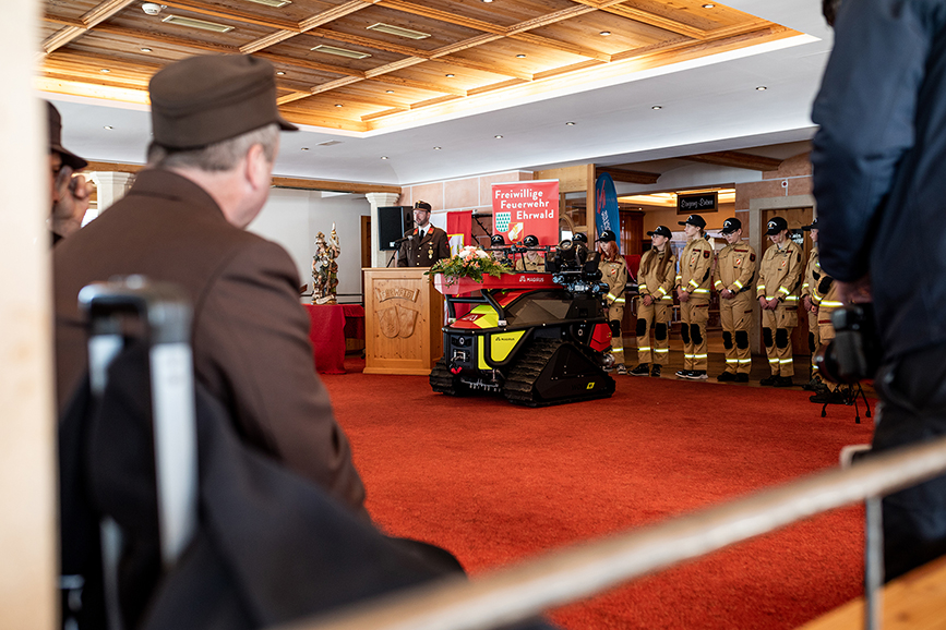 2022 05 18 Magirus PR Handover Wolf R1 Ehrwald Zugspitze Pic 05