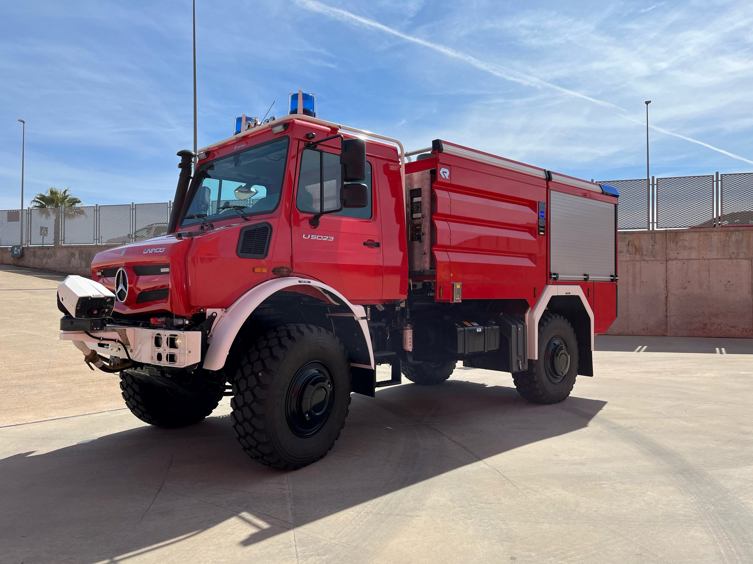 RETTmobil 2022: Mercedes-Benz Special Trucks stellt Unimog U 5023 zur Waldbrandbekämpfung aus