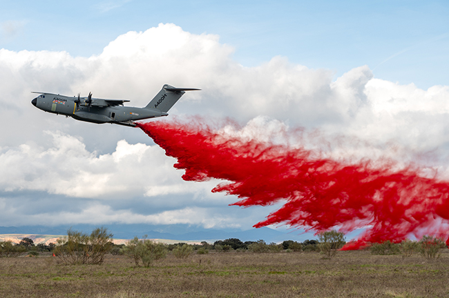 Airbus rüstet A400M-Feuerwehr-Prototypenbausatz auf