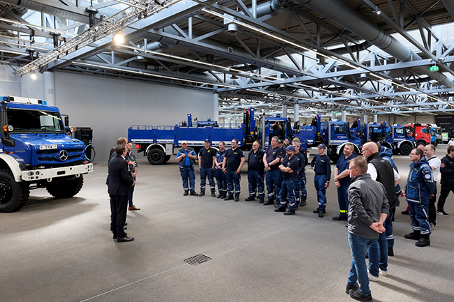 66 Unimog THW-Logistik