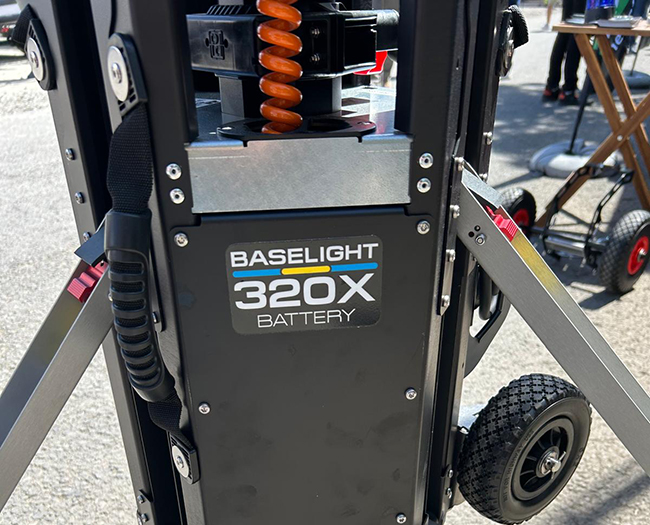RETTmobil 2025: BASELIGHT präsentiert das neue Modell 320x-BATTERY
