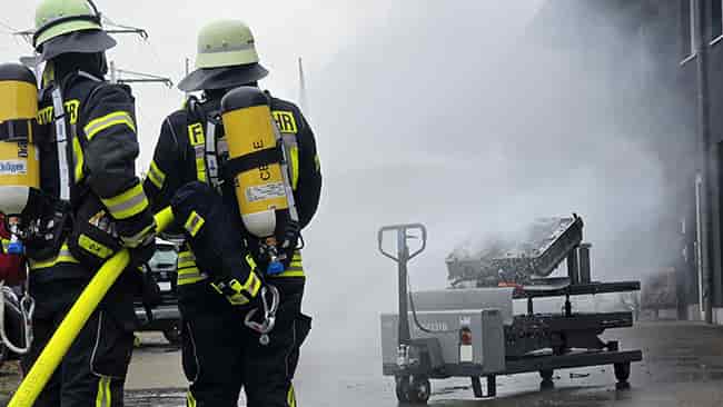 Brand Hochvoltbatterie in Celle: Schnelles Eingreifen verhindert Schlimmeres 1 Batteriebrand Celle