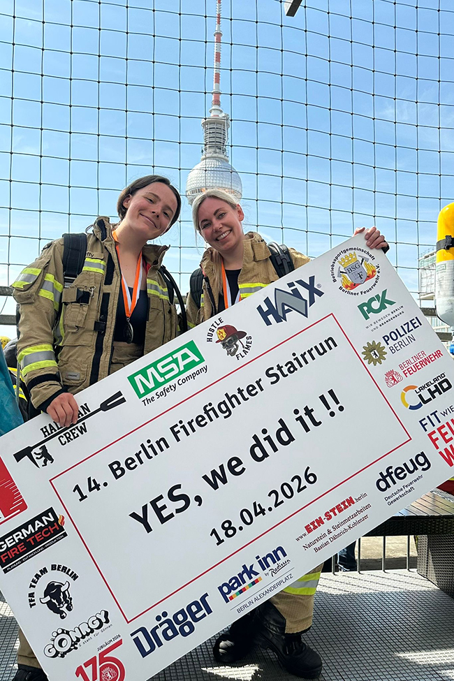 Berlin Firefighter Stairrun 2026 – 2 Feuerwehrfrauen sichern sich 3. Platz