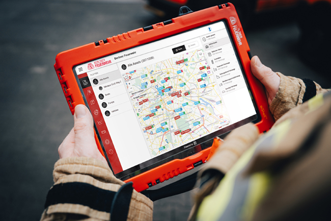 Berliner Feuerwehr setzt mit ZF Rescue Connect Digitalisierung des Flottenmanagements um 1 ZF Rescue Connect - Standortabfrage von Fahrzeugen und Booten.