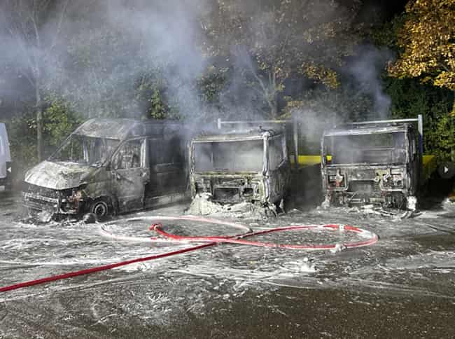 Brandstiftung bei MAN Truck & Bus Leipzig - LKA sendet Zeugenaufruf 1 Brandanschlag MAN Leipzig s