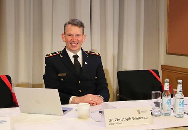 Feuerwehr Fachjournal 1 Dr. Christoph Weltecke