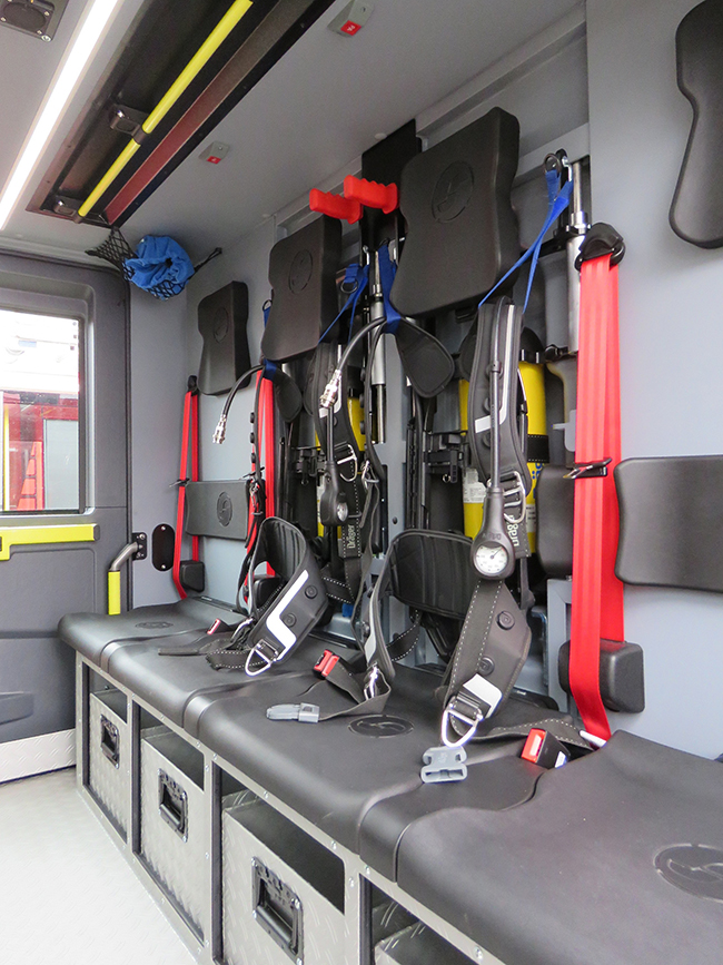 Daimler Truck auf der RETTmobil zeigt LF 10 VARUS 