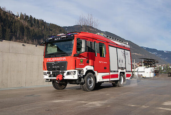 RETTER 2025 - Empl zeigt HLF2 Feuerwehr Hollenthon