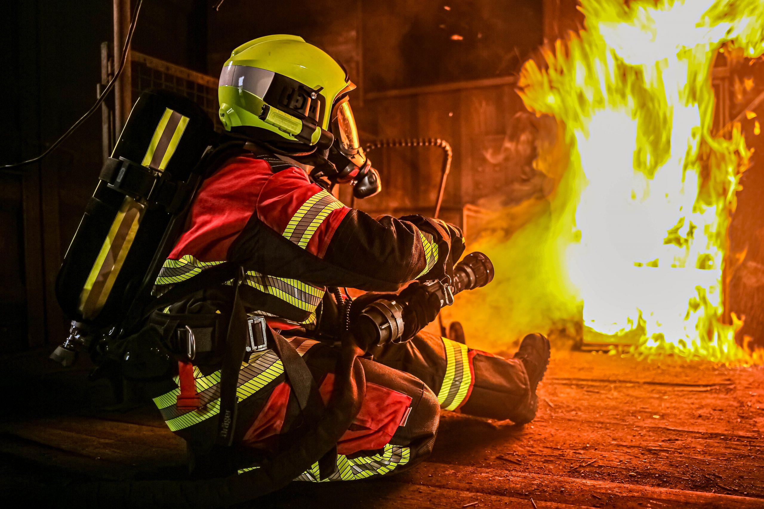 INTERSCHUTZ: seamTEX GmbH präsentiert maßgeschneiderte und individualisierte Schutz- und Einsatzkleidung