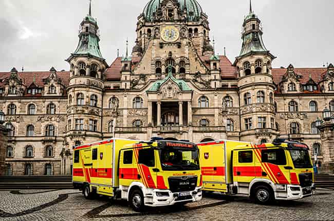 Feuerwehr Fachjournal 2 svg+xml;charset=utf
