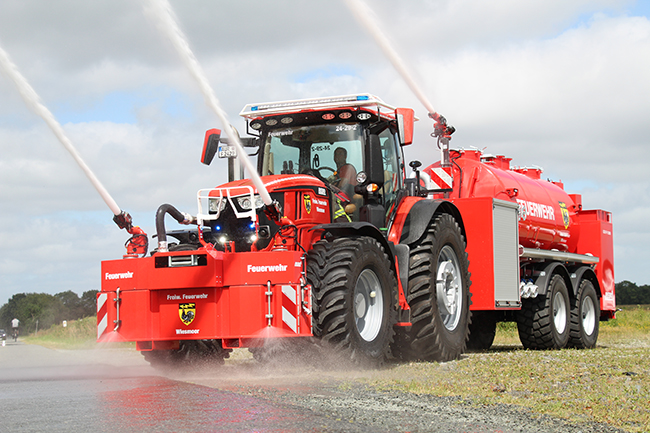 Feuerwehrtraktor REBO 25s