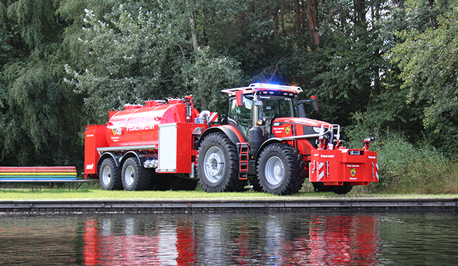Feuerwehrtraktor REBO 26s