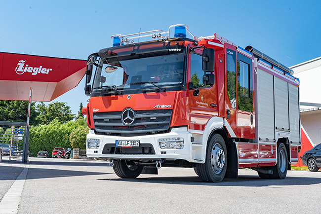 Sechs neue HLF10 für Landesfeuerwehrschule Baden-Württemberg