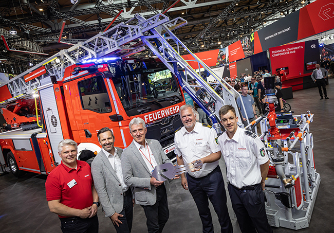 Fakten zur neuen vollelektrischen Drehleiter L32A-XS von Rosenbauer auf MAN eTGM-Chassis 1 Drehleiter L32A-XS auf eTGM-Chassis von MAN