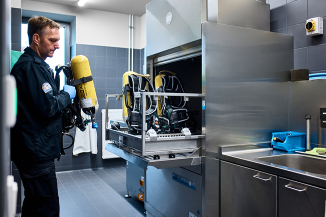 Feuerwehr Fachjournal 2 MEIKO auf der INTERSCHUTZ 2026