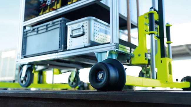 MUNK offroad als Innovation für den Outdoor-Einsatz: Munk Rettungstechnik bringt Rollcontainer ins Gelände 2 MUNK offroad