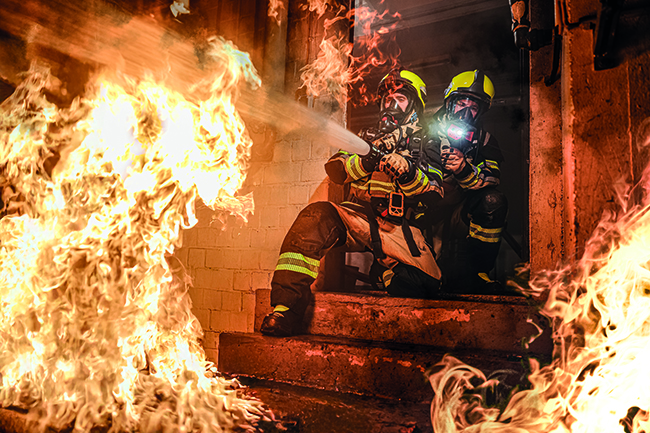 Seiz präsentiert Spezialhandschuhe für jeden Einsatz auf der INTERSCHUTZ 2026 - Vorbeikommen und probieren! 1 SEIZ INTERSCHUTZ 2026