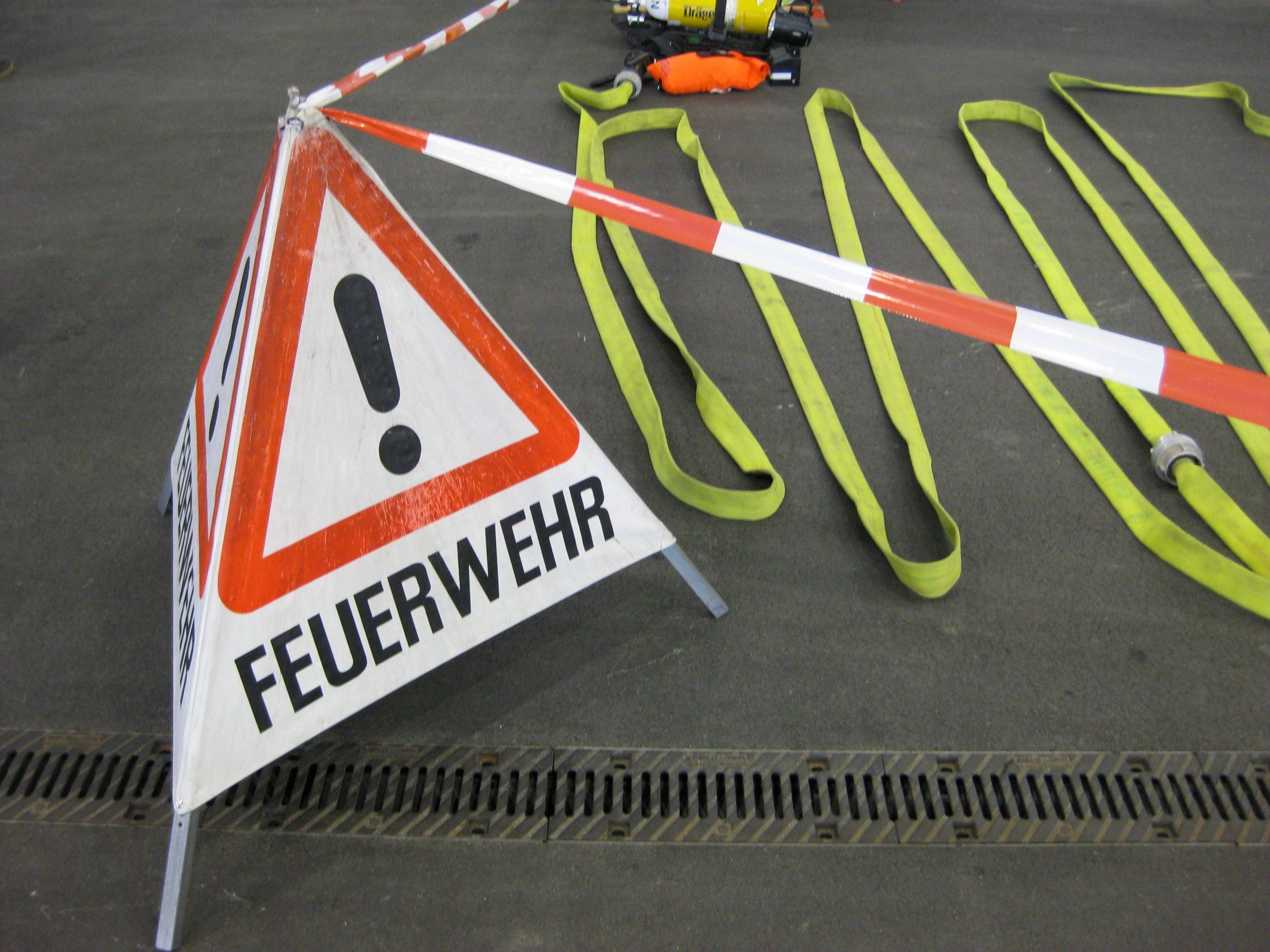 Mehr Sicherheit am Unfallort: Fachempfehlung zur Absicherung