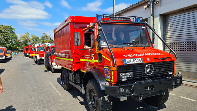 Feuerwehr Fachjournal 1 svg+xml;charset=utf