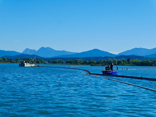Chiemseeübung 2026 an Tiroler Ache erfolgreich abgeschlossen - 500 Meter Ölsperre ausgebracht 2 THW Rosenheim Chiemsee30sept26 004