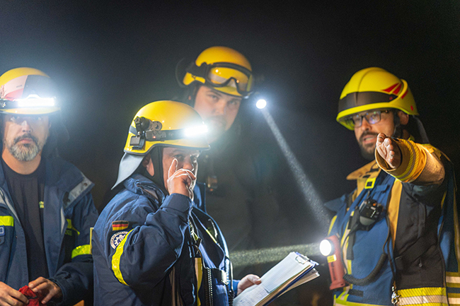 Waldbrände in Sachsen und Thüringen: THW im Dauereinsatz 1 THW Waldbrand 240707 1s