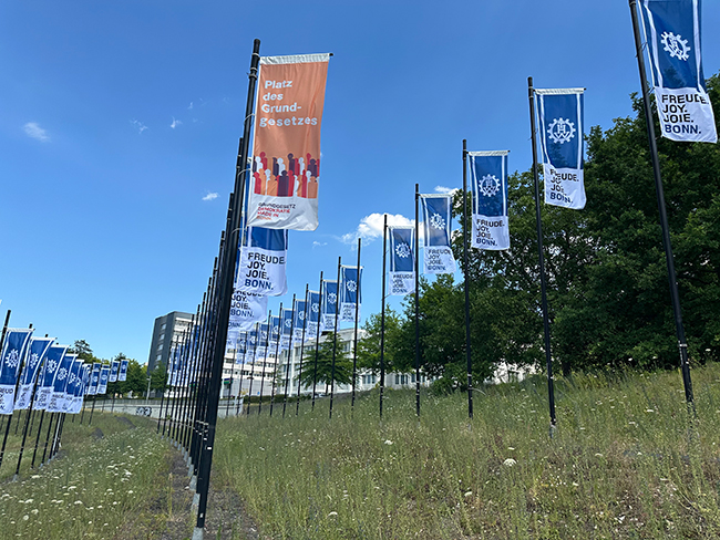 75. THW-Geburtstag färbt Bonn im August zum Jubiläum blau 1 THW blau platz des grundgesetzes s