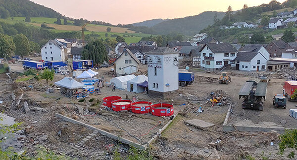 THW im Einsatz für sauberes Wasser 4 TWA Wasseraufbereitung 01 s