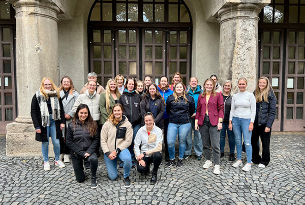 Werkfeuerwehrverband Bayern e.V.: 1. Treffen der Frauen in München 3 WFV Bayern Frauentreffen 10s
