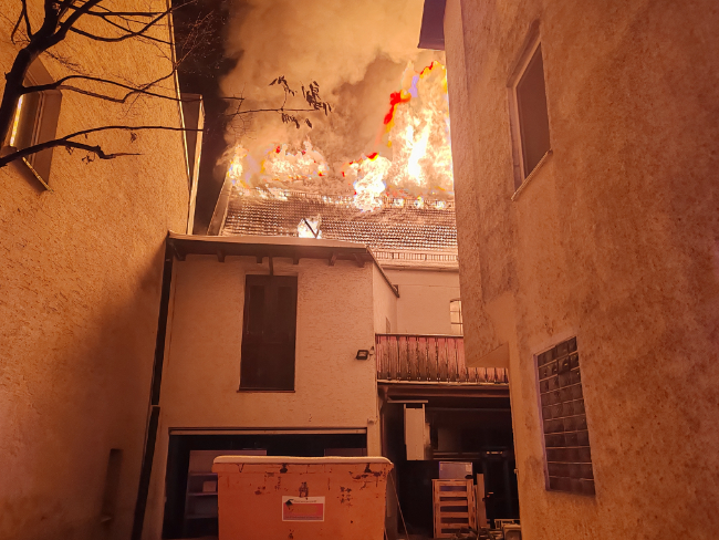 Waldmuenchen Brand Baeckerei 260106 5s