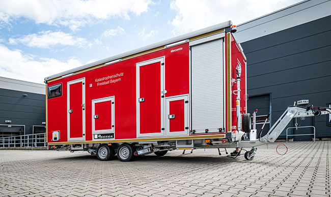 deconta rescue – Systemlösungen für Dekontamination und Einsatzstellenhygiene 4 decon Anhänger Feuerwehr