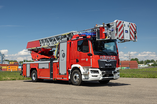 Fakten zur neuen vollelektrischen Drehleiter L32A-XS von Rosenbauer auf MAN eTGM-Chassis 2 MAN eTGM-Chassis