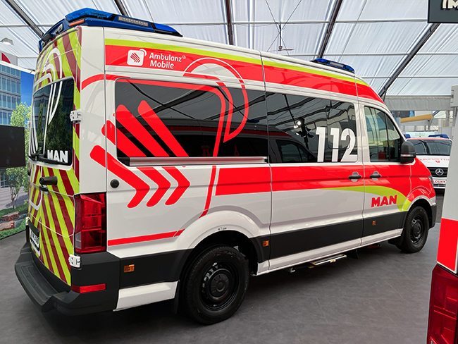 RETTmobil 2025: MAN präsentiert modernste Ambulanz- und Feuerwehrfahrzeuge 1 man tge ktw ambulanz mobile rettmobil25 s