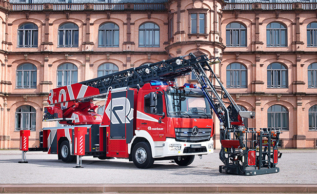 Feuerwehr Bursa erhält 10 Fahrzeuge auf MB Atego